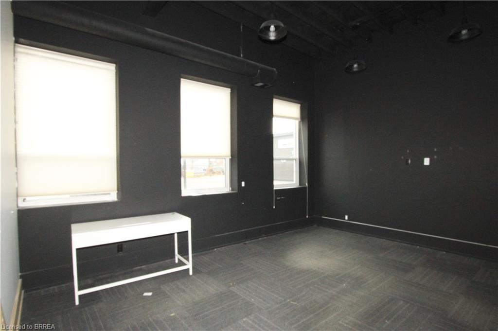 A-142 West Street Property Photo 23