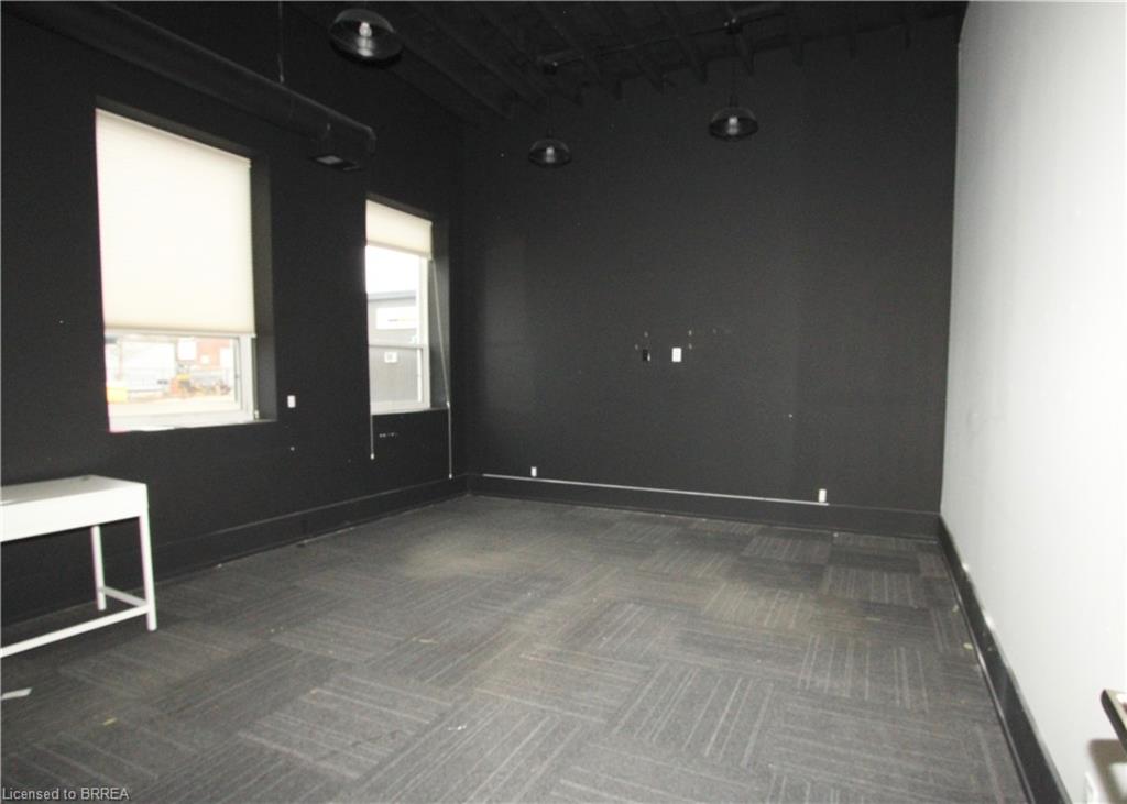 A-142 West Street Property Photo 24