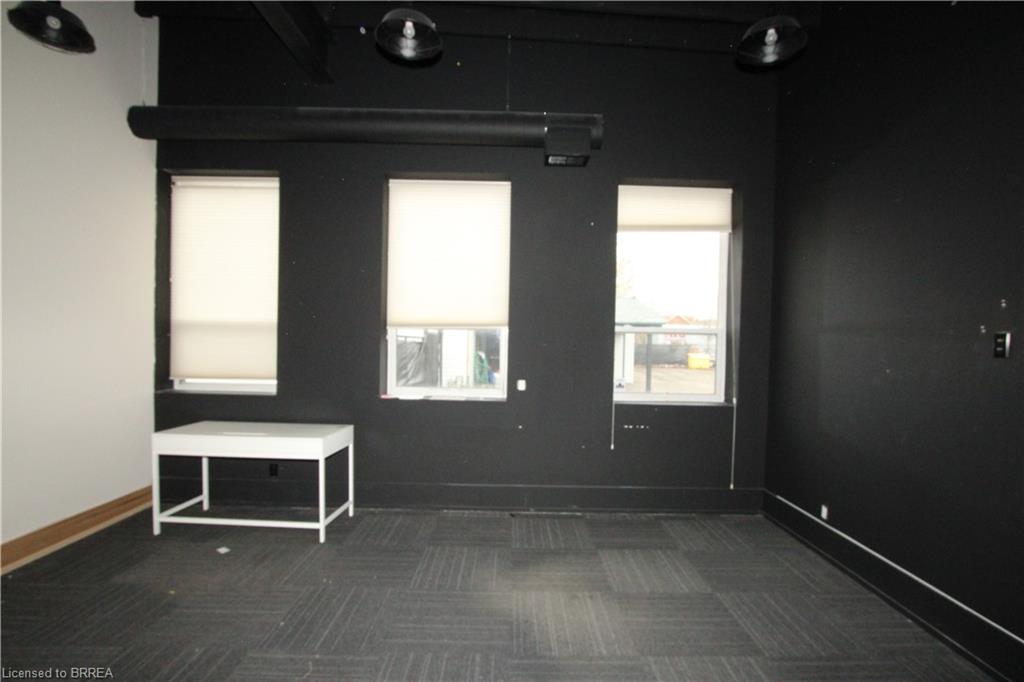 A-142 West Street Property Photo 25