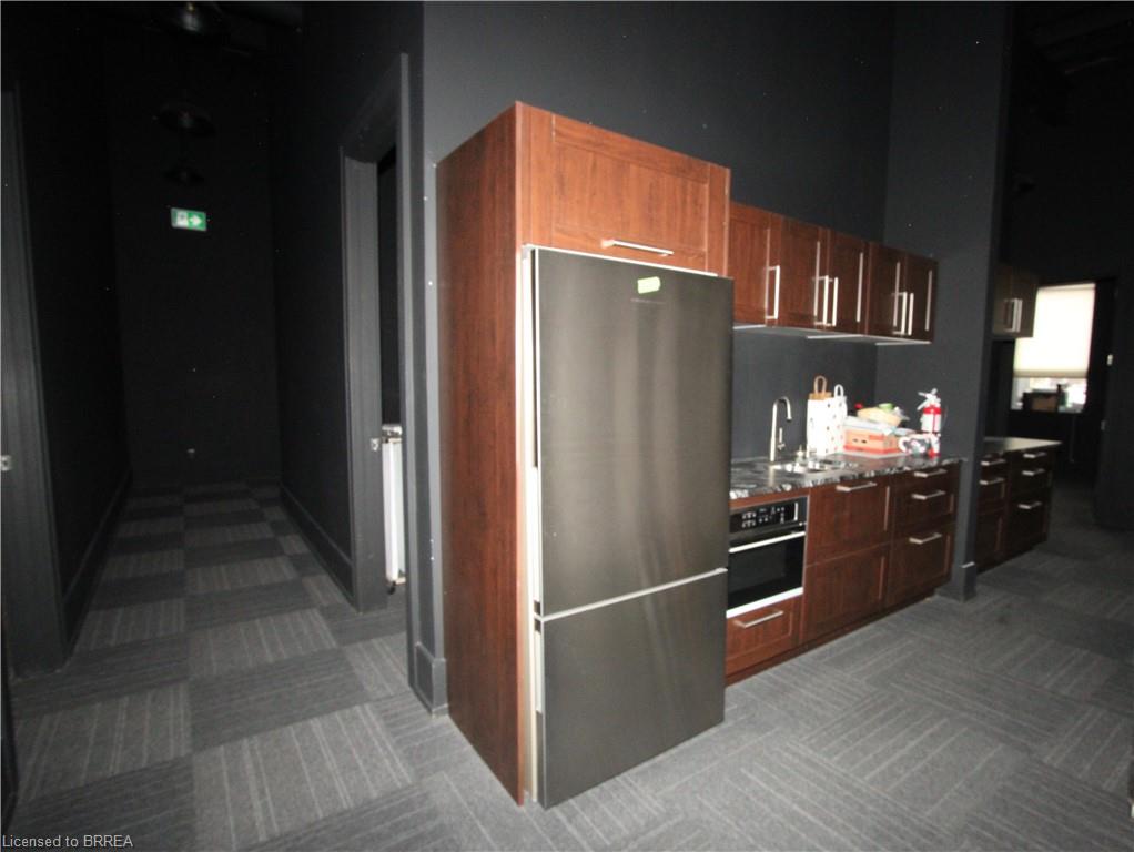 A-142 West Street Property Photo 31