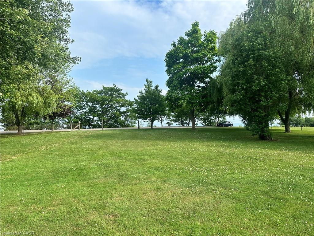 2823 Lakeshore Road Property Photo 11