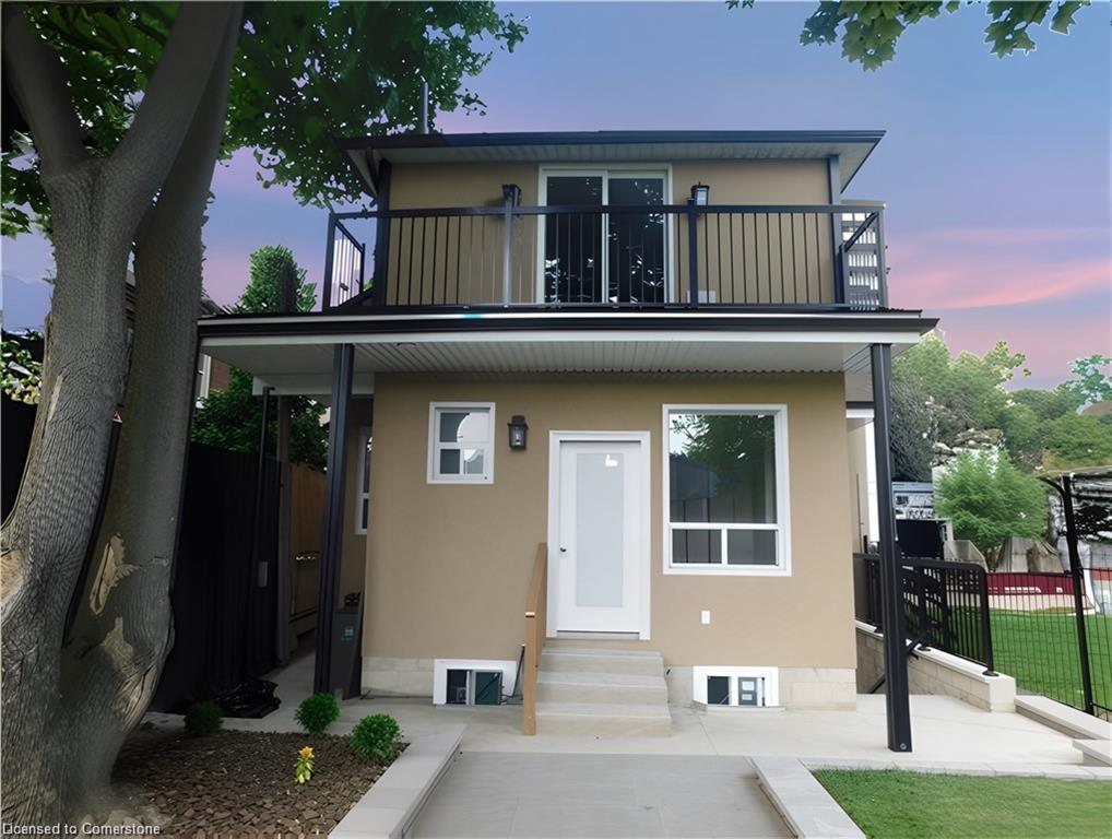 8 Harvey Street Property Photo 2