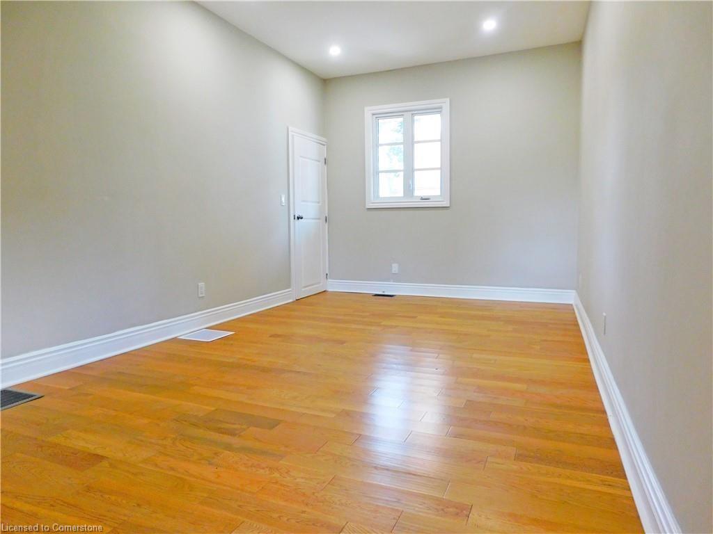 8 Harvey Street Property Photo 9