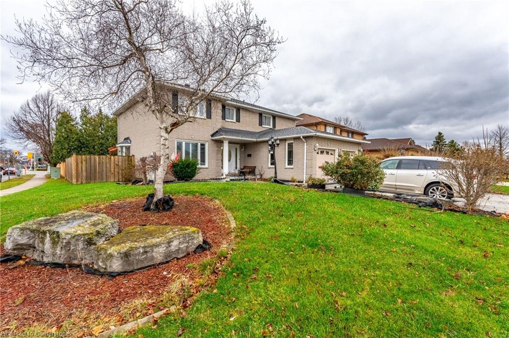 7 Grandoaks Drive Property Photo
