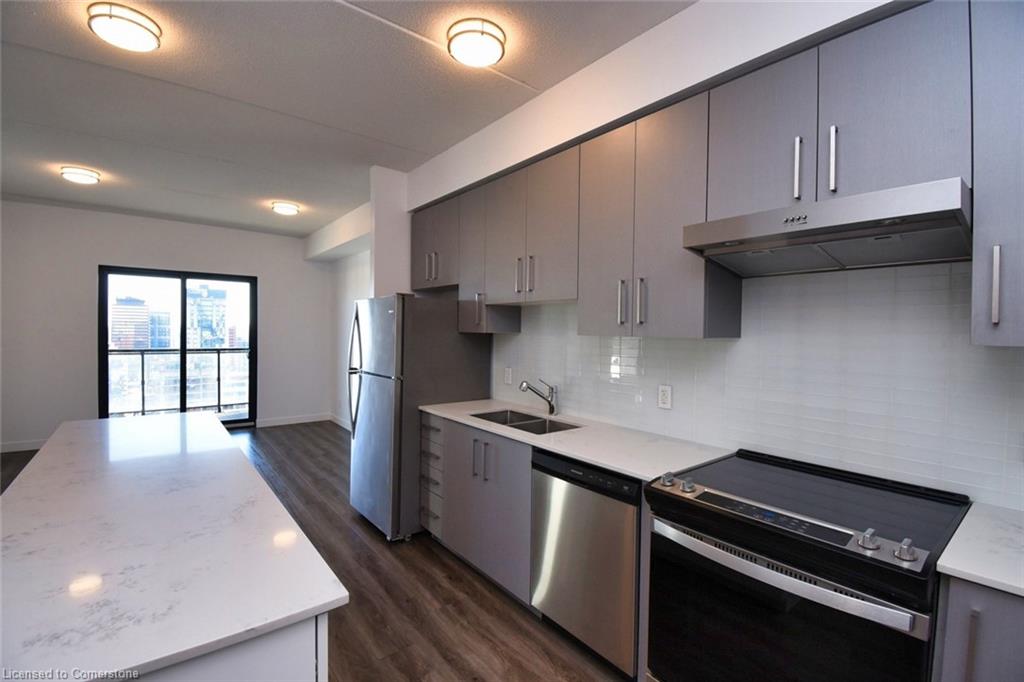2112-15 Queen Street S Property Photo 14