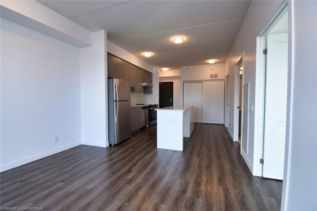 2112-15 Queen Street S Property Photo 15