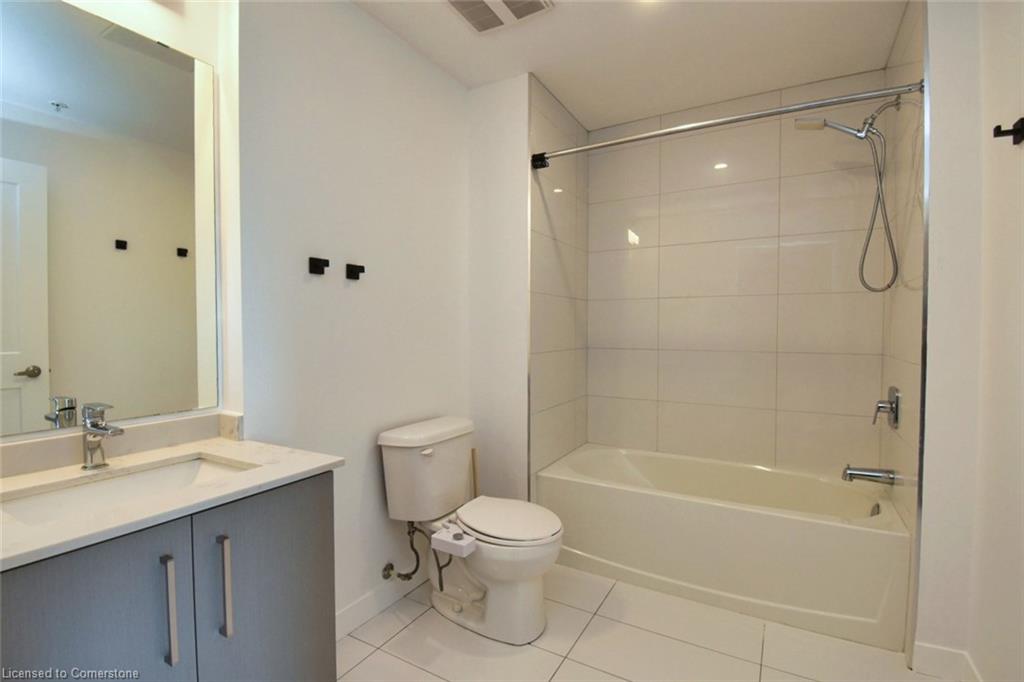 2112-15 Queen Street S Property Photo 26
