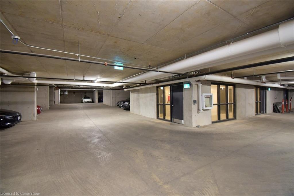 2112-15 Queen Street S Property Photo 31