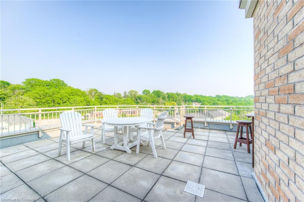 612-155 Water Street Property Photo 4