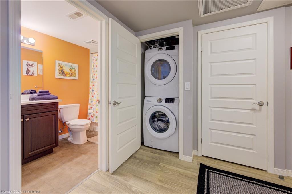 612-155 Water Street Property Photo 10