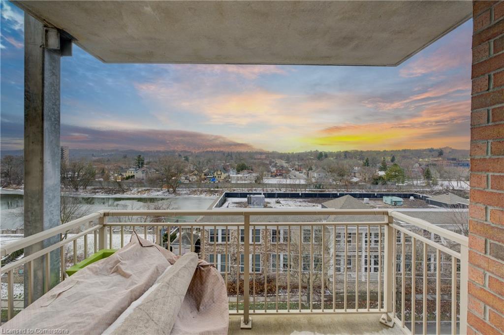 612-155 Water Street Property Photo 27