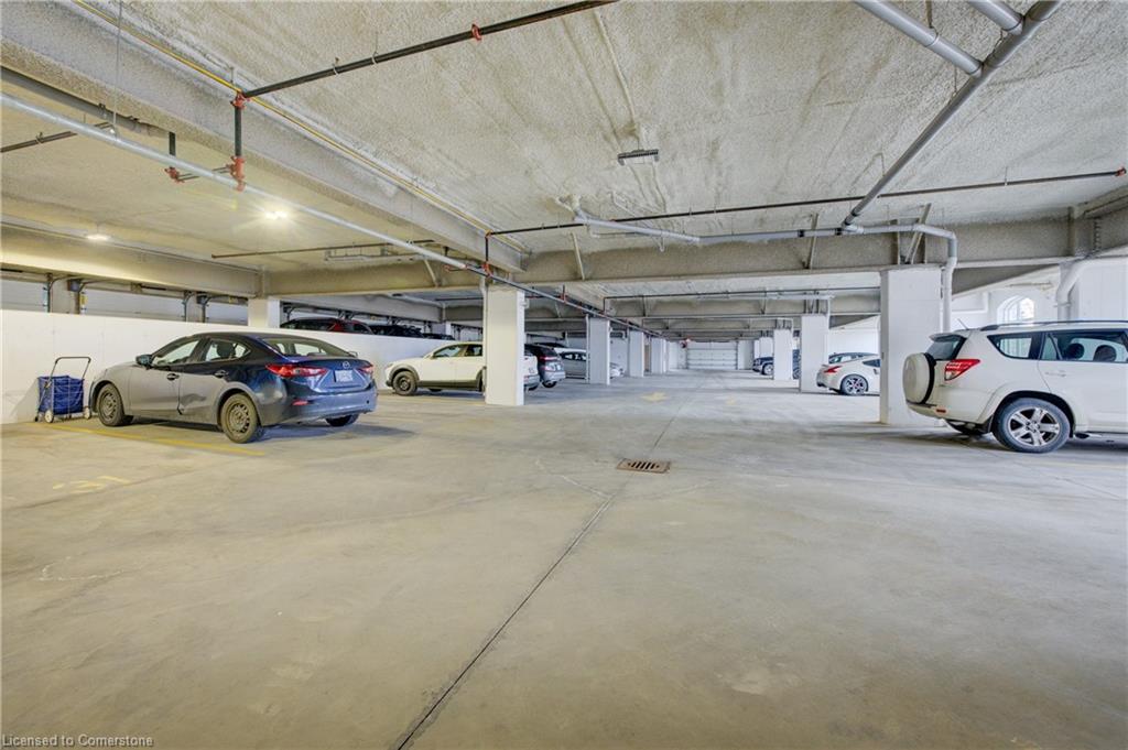 612-155 Water Street Property Photo 32