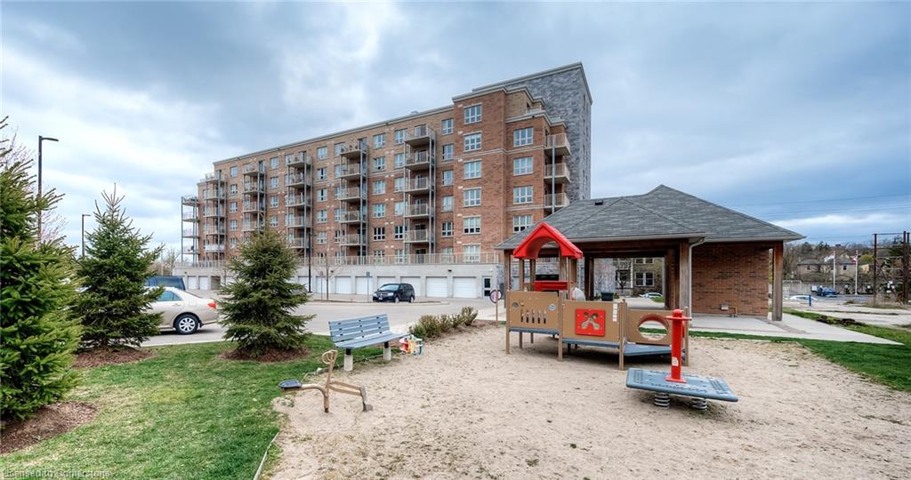 612-155 Water Street Property Photo 44
