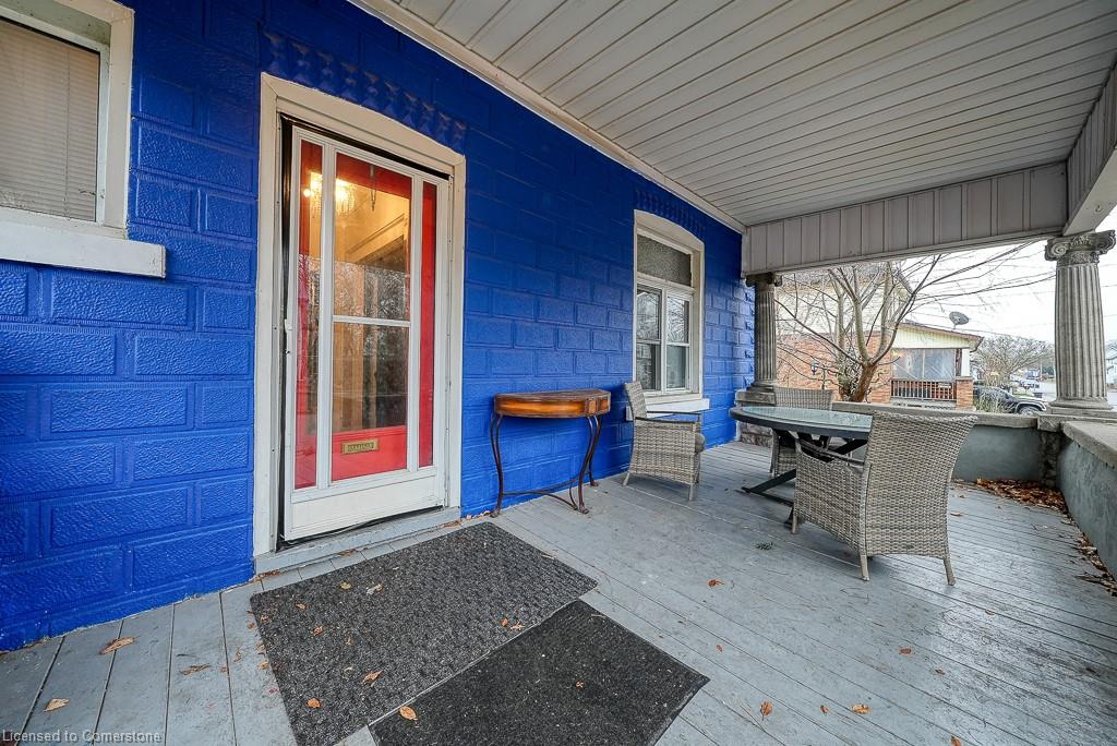 171 Owen Street Property Photo 4