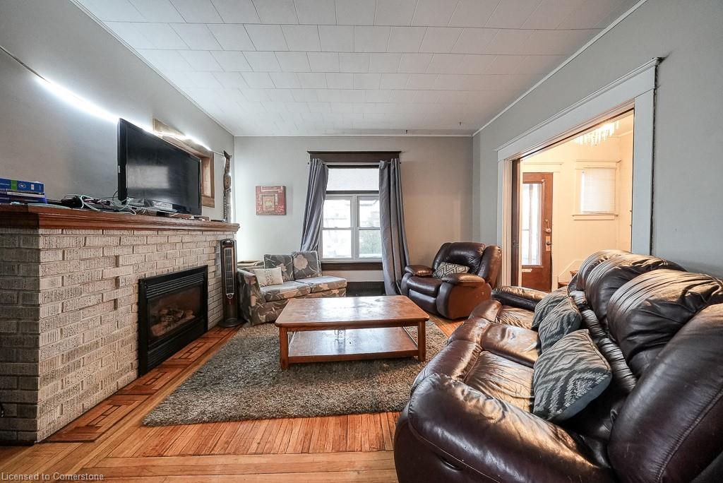 171 Owen Street Property Photo 7