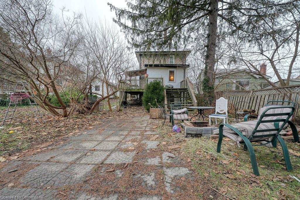 171 Owen Street Property Photo 33