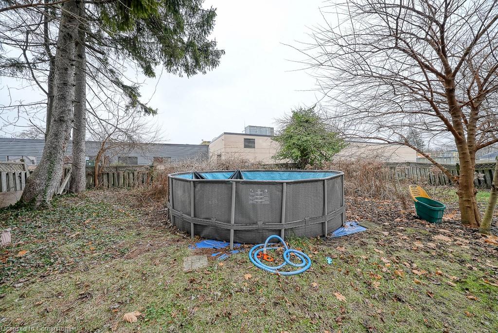 171 Owen Street Property Photo 34