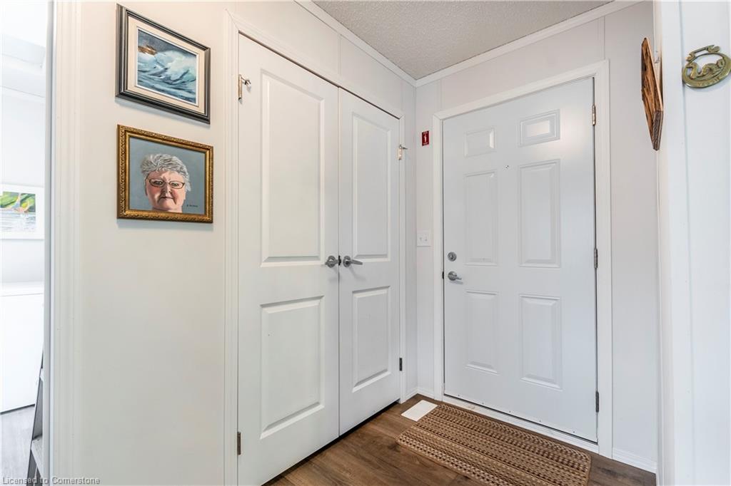 17 Bent Willow Court Property Photo 5