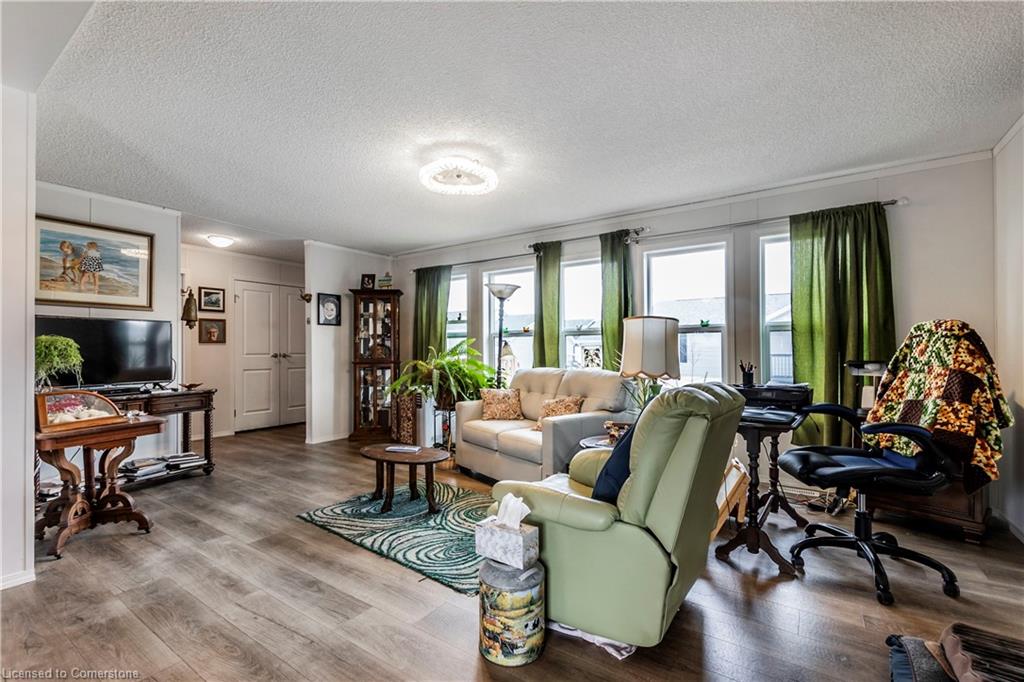17 Bent Willow Court Property Photo 8