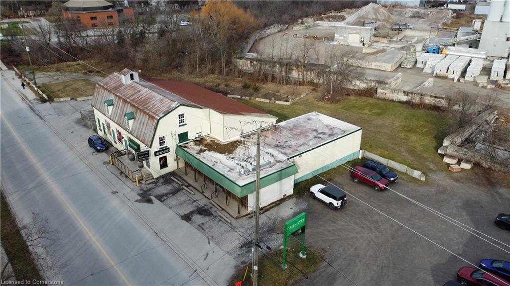B-4839 King Street Property Photo 2