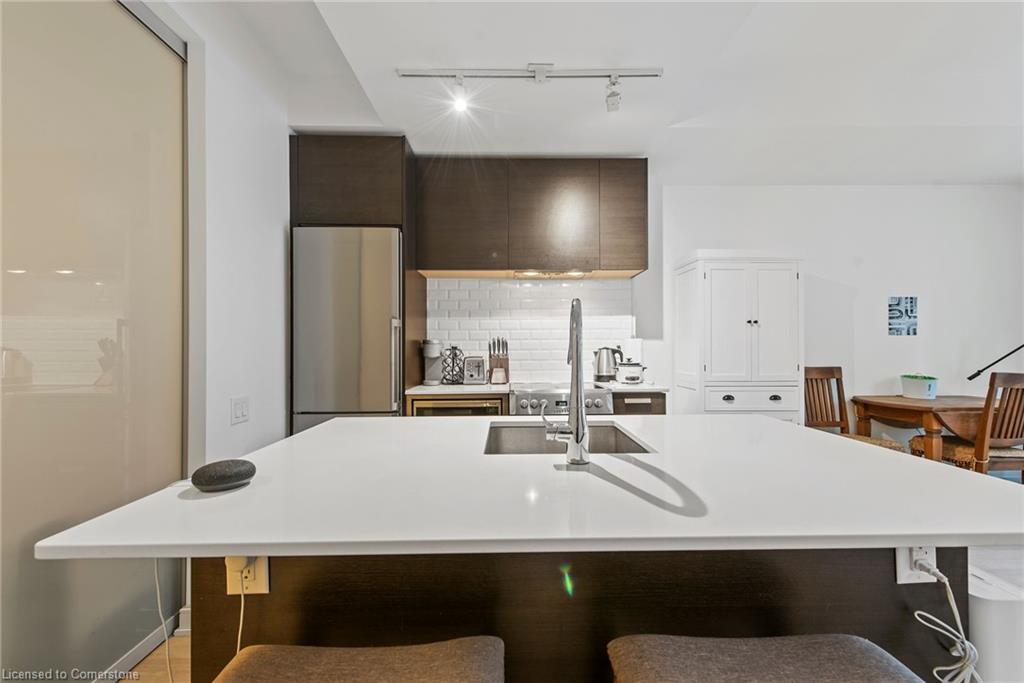 206-57 St Joseph Street Property Photo 19
