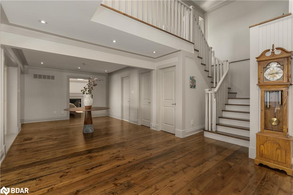 3211 Fleming Boulevard Property Photo 8