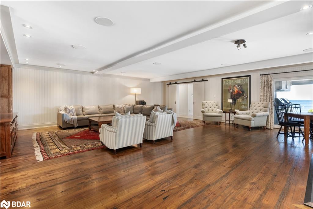 3211 Fleming Boulevard Property Photo 15