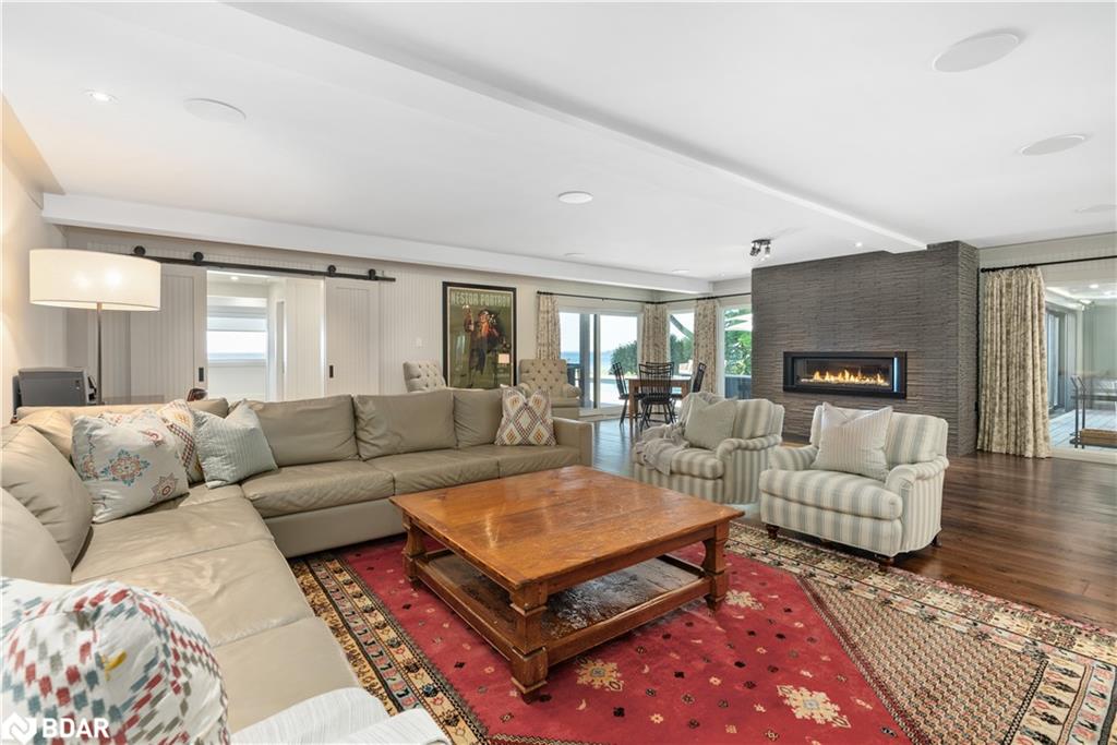 3211 Fleming Boulevard Property Photo 17