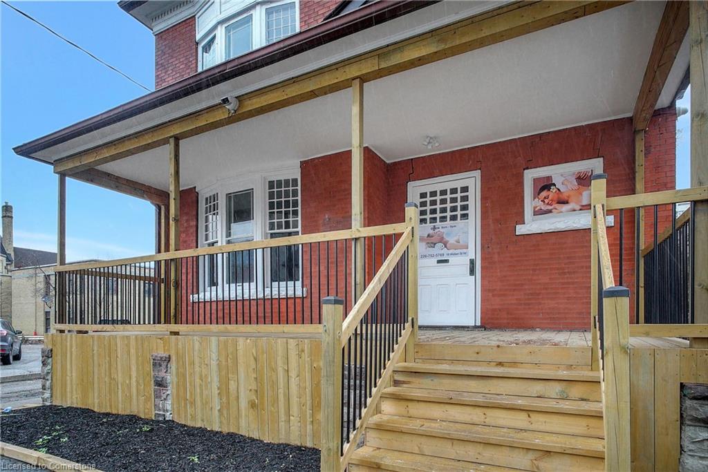 18 Weber Street W Property Photo 2