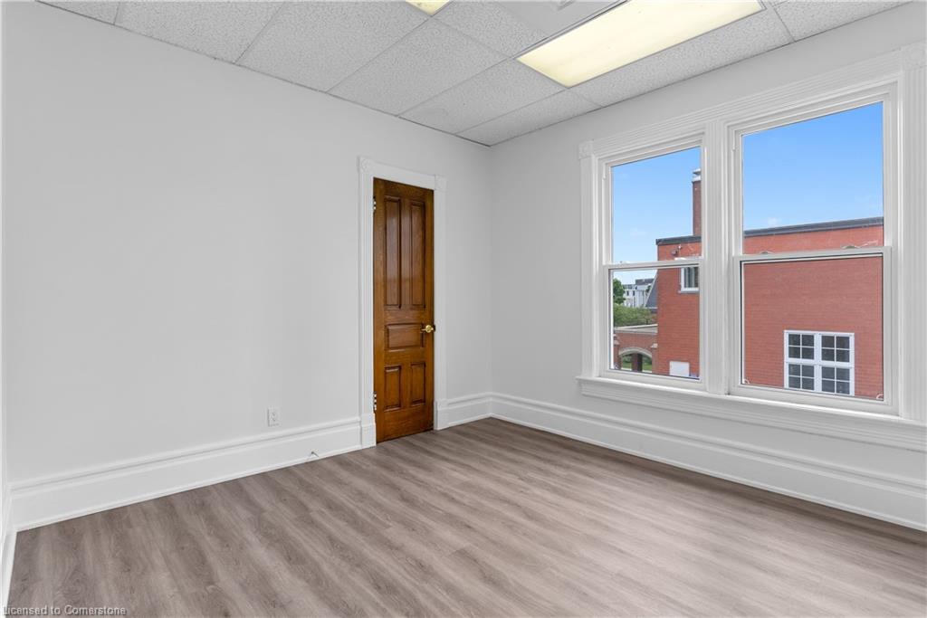 18 Weber Street W Property Photo 12