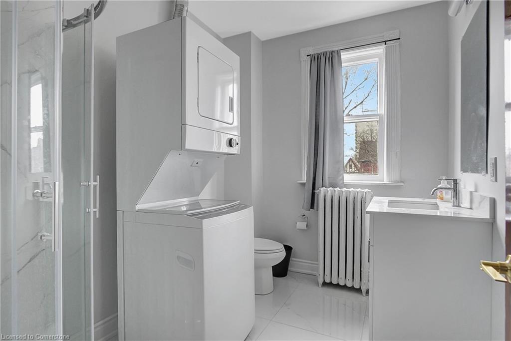 18 Weber Street W Property Photo 14