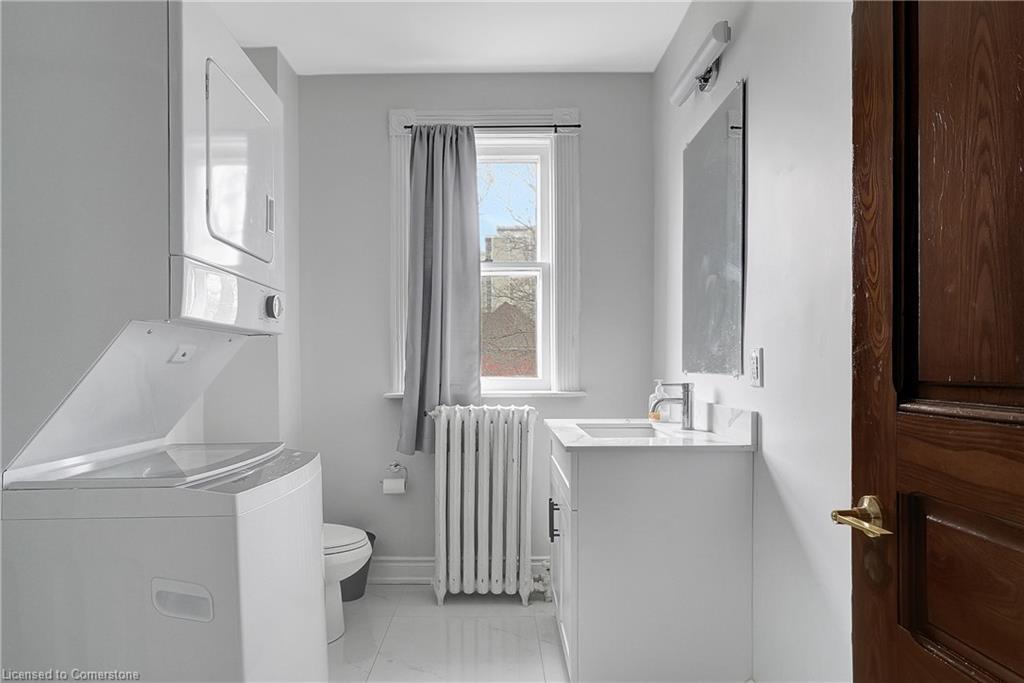18 Weber Street W Property Photo 15