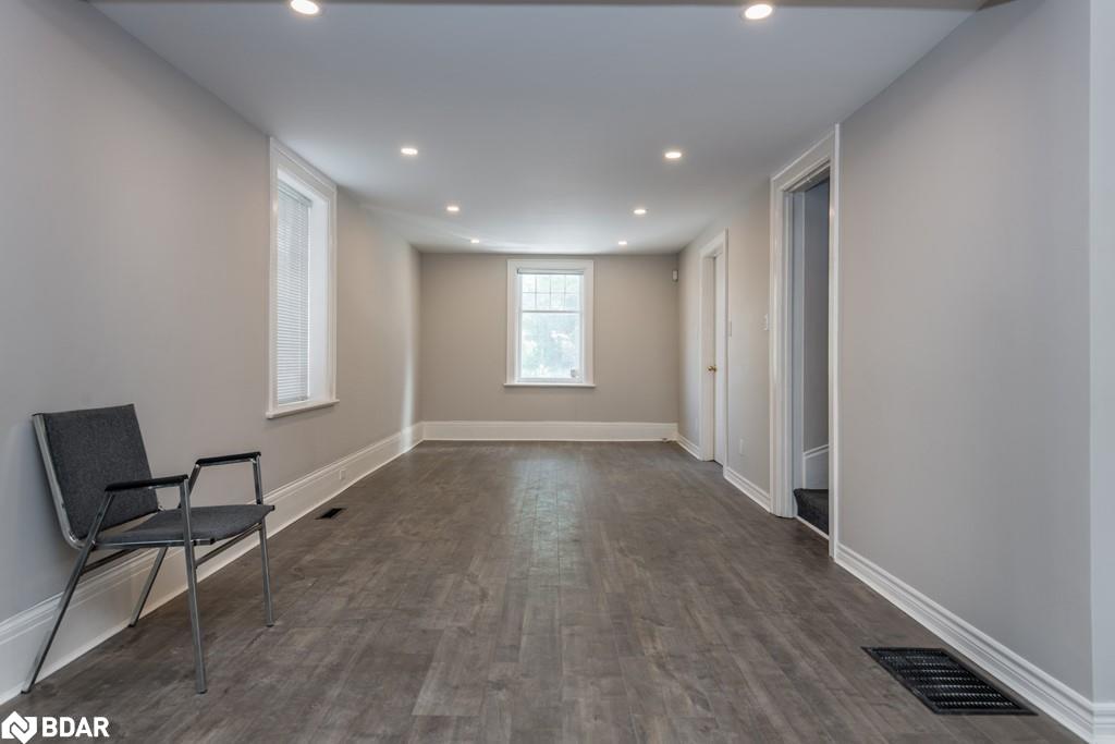 17 Ross Street Property Photo 3