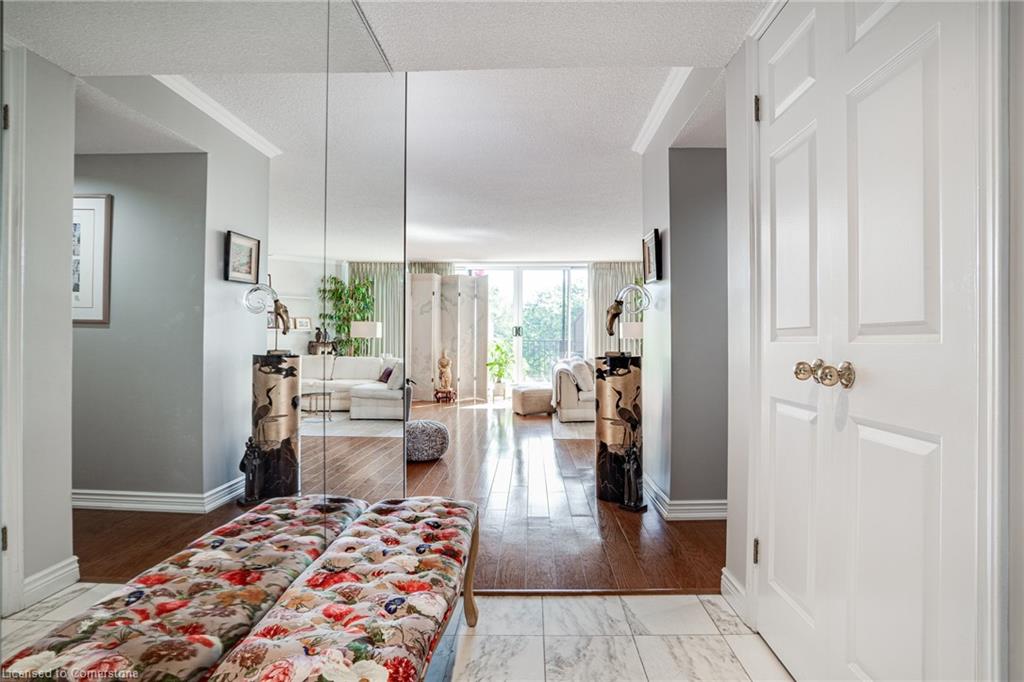 150 Wilson Street W Property Photo 6