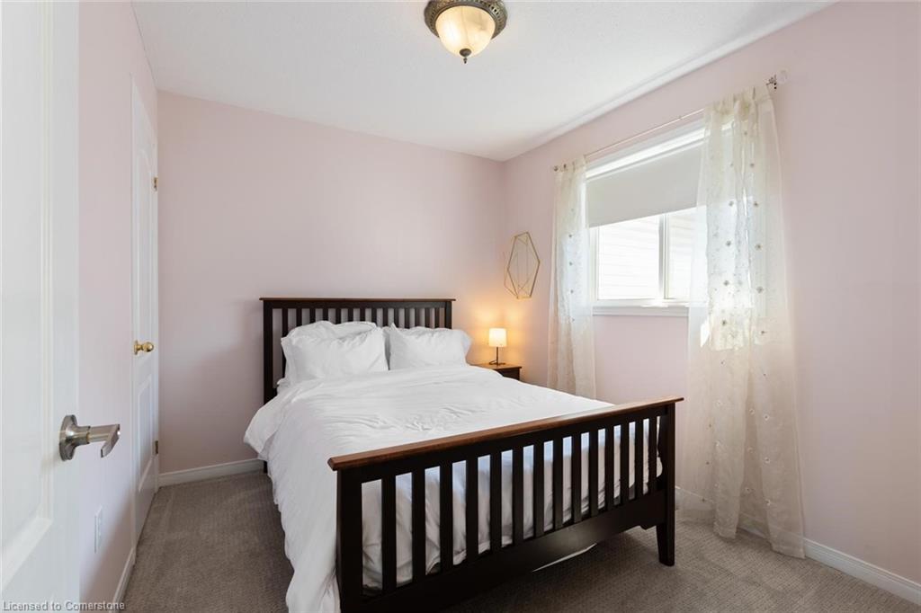 35-24 Kenyon Crescent Property Photo 15