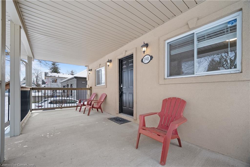 190 Rathowen Street Property Photo 32