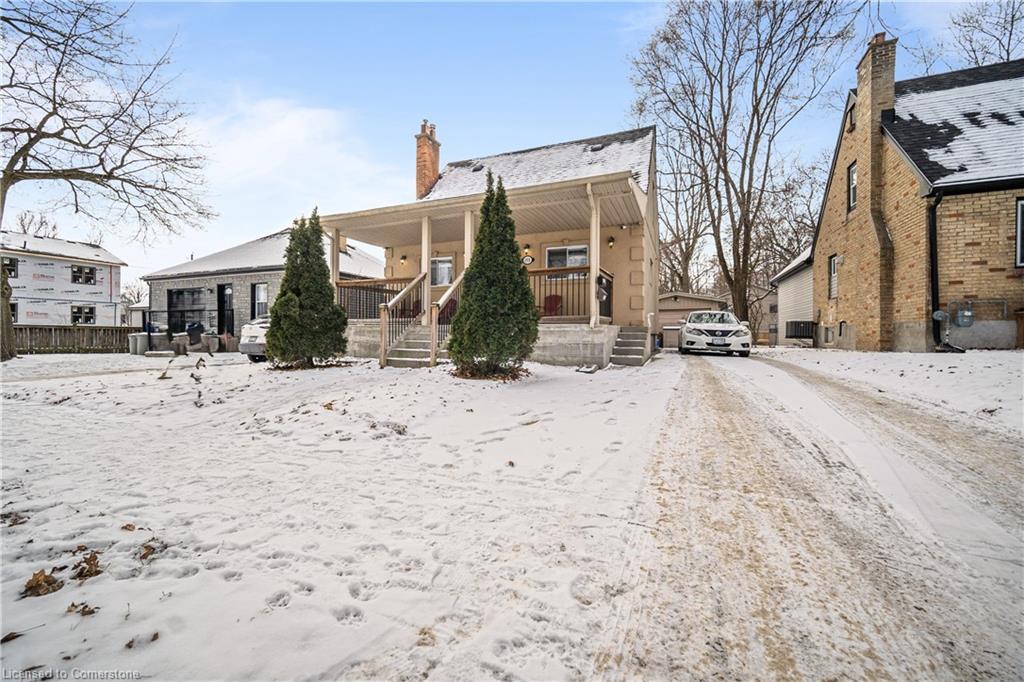 190 Rathowen Street Property Photo 33