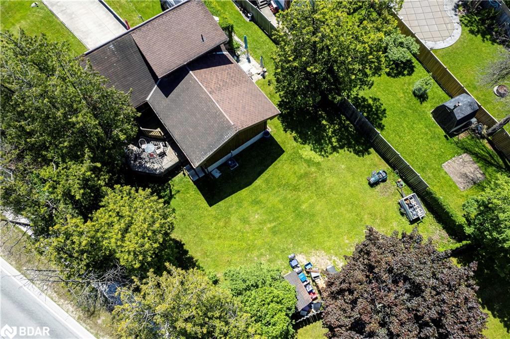 553 Simcoe Street Property Photo 5