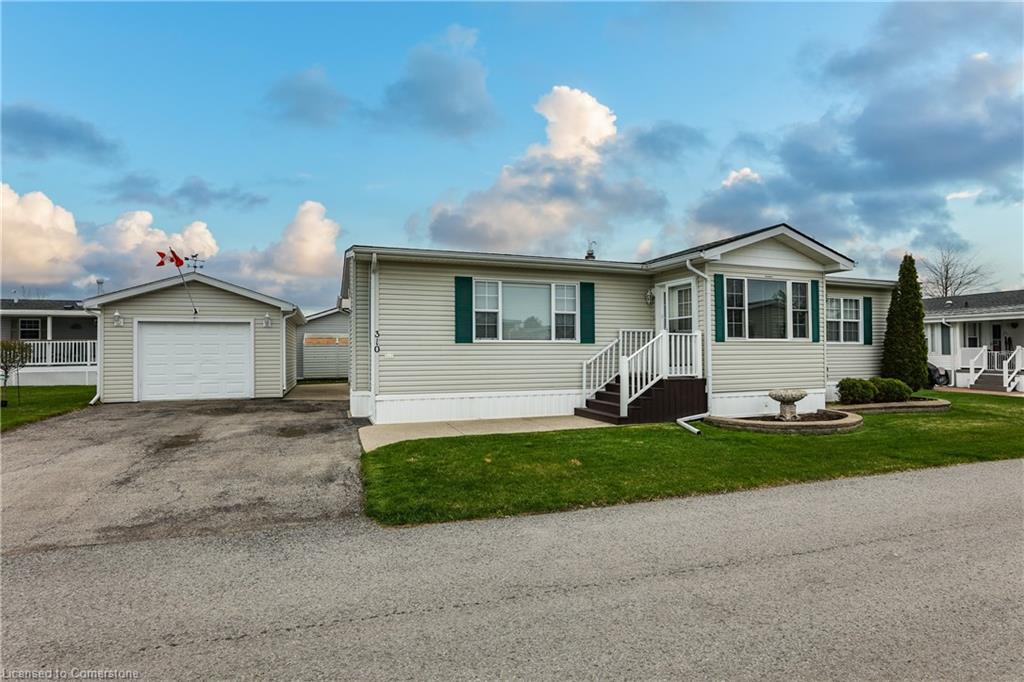 310-3033 Townline Road Property Photo 1