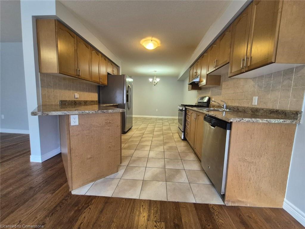 18 Celestial Crescent Property Photo 9