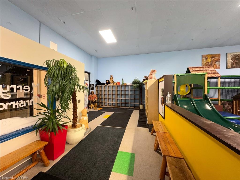 603 Colborne Street Property Photo 4
