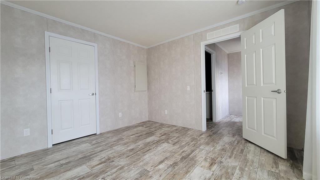24 Macpherson Crescent Property Photo 9