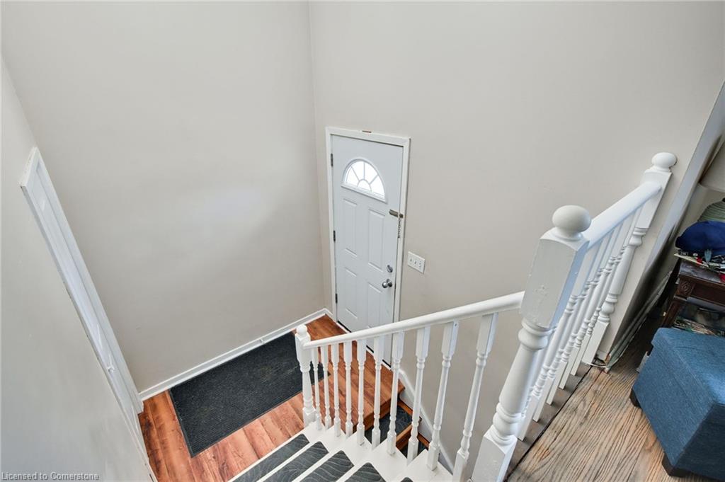 4553 Sussex Drive Property Photo 4