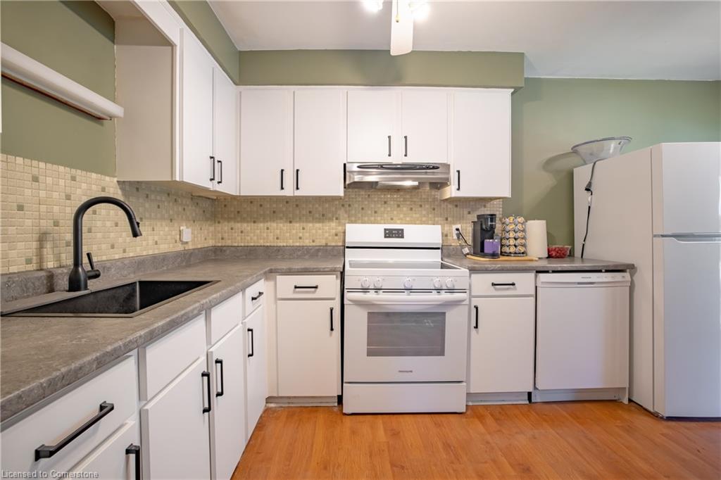 4553 Sussex Drive Property Photo 5