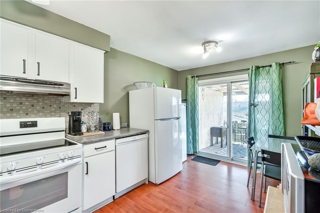 4553 Sussex Drive Property Photo 8