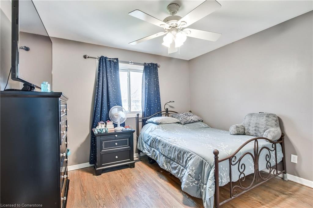 4553 Sussex Drive Property Photo 13