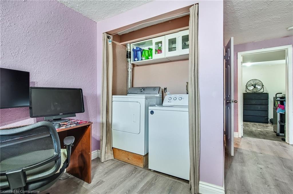 4553 Sussex Drive Property Photo 21