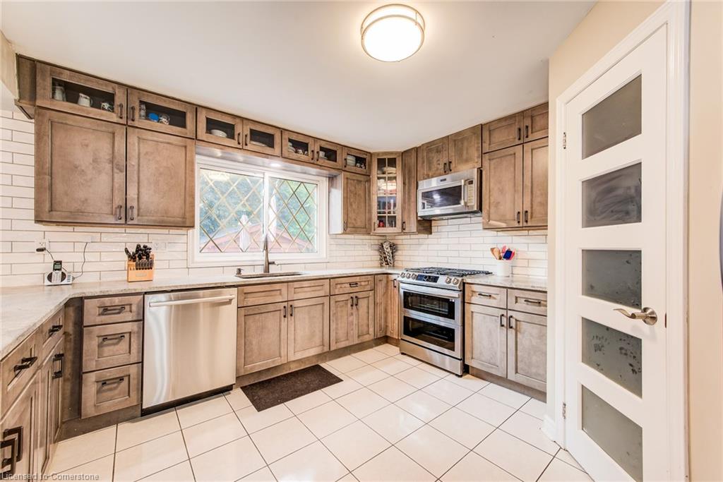 118 Glenvalley Drive Property Photo 10