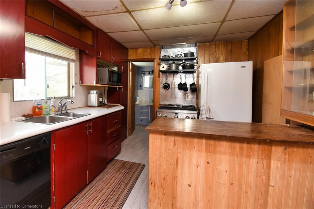 17 Craigroyston Road Property Photo 10