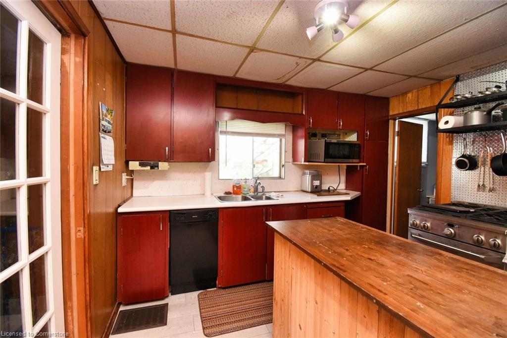 17 Craigroyston Road Property Photo 11